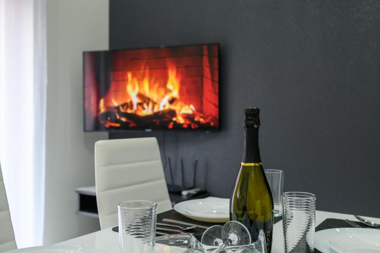 Complex Villa White PUY 외부 사진