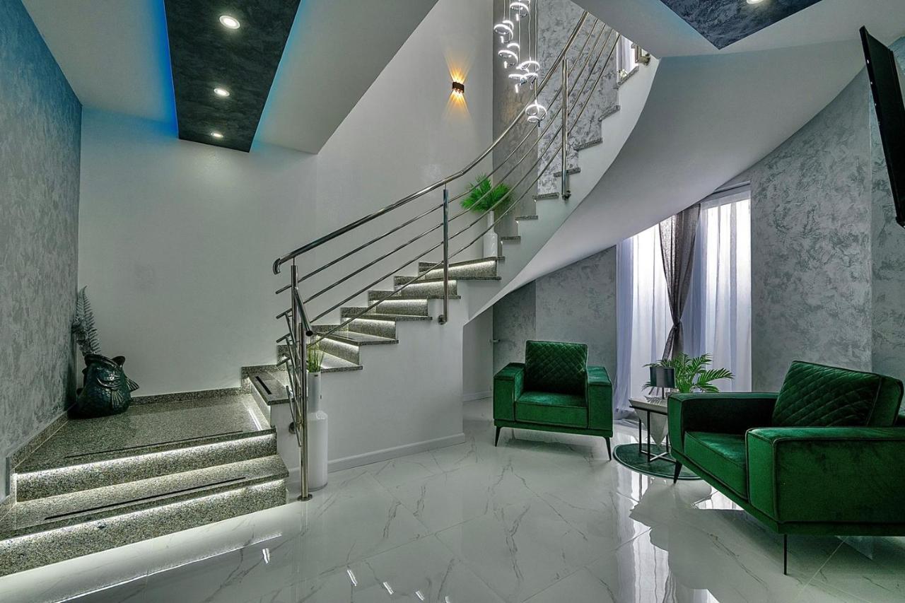 Complex Villa White PUY 외부 사진