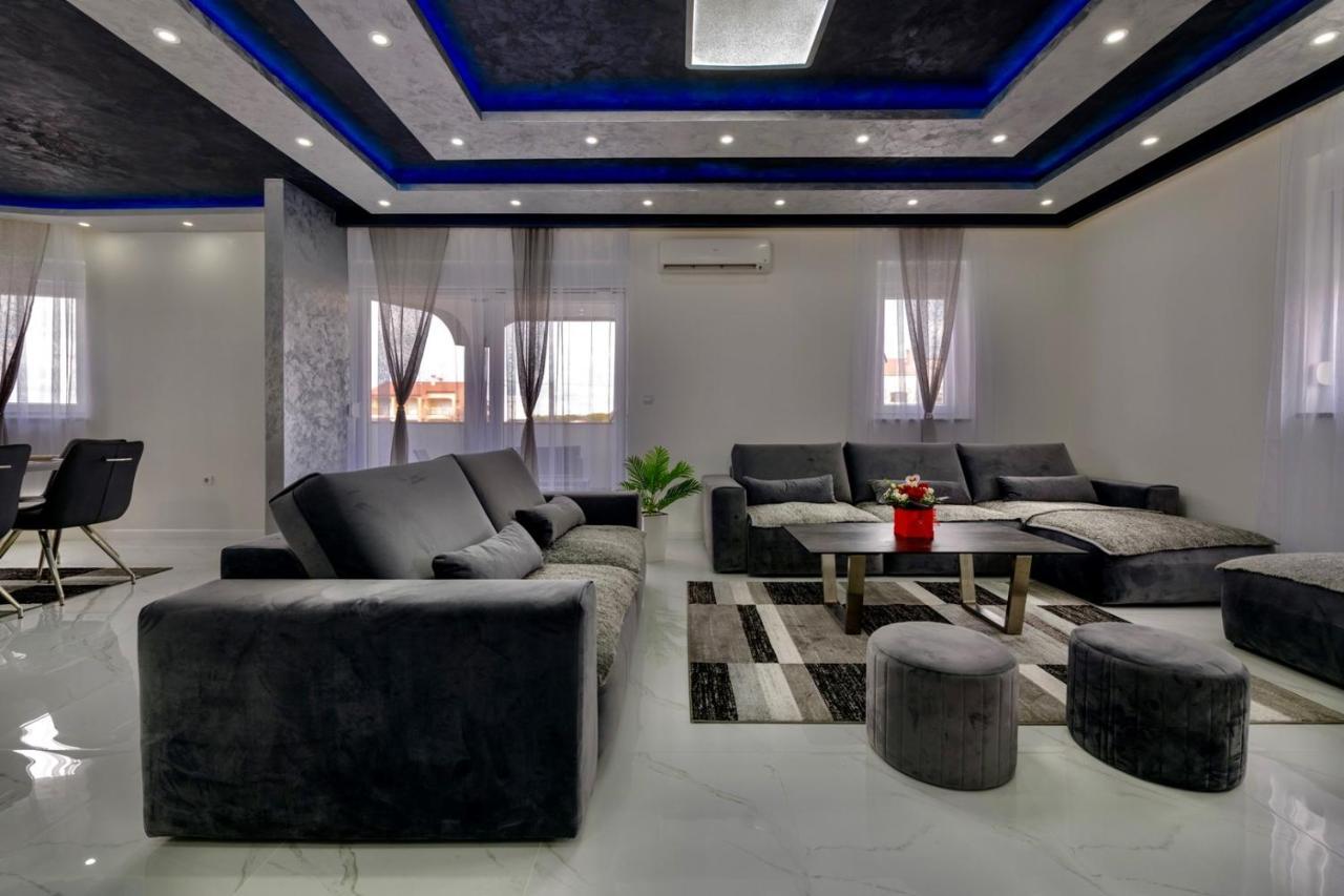 Complex Villa White PUY 외부 사진